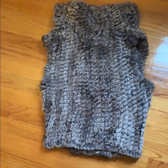 Faux fur draped vest. New with tags - Picture 8 of 10